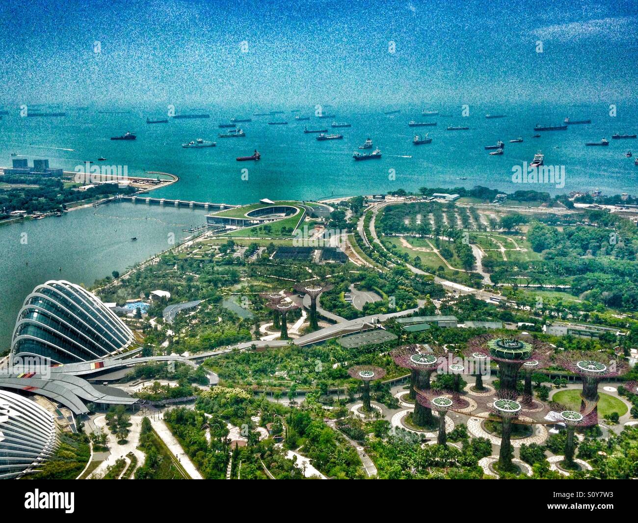 Singapore green city hi-res stock photography and images - Alamy