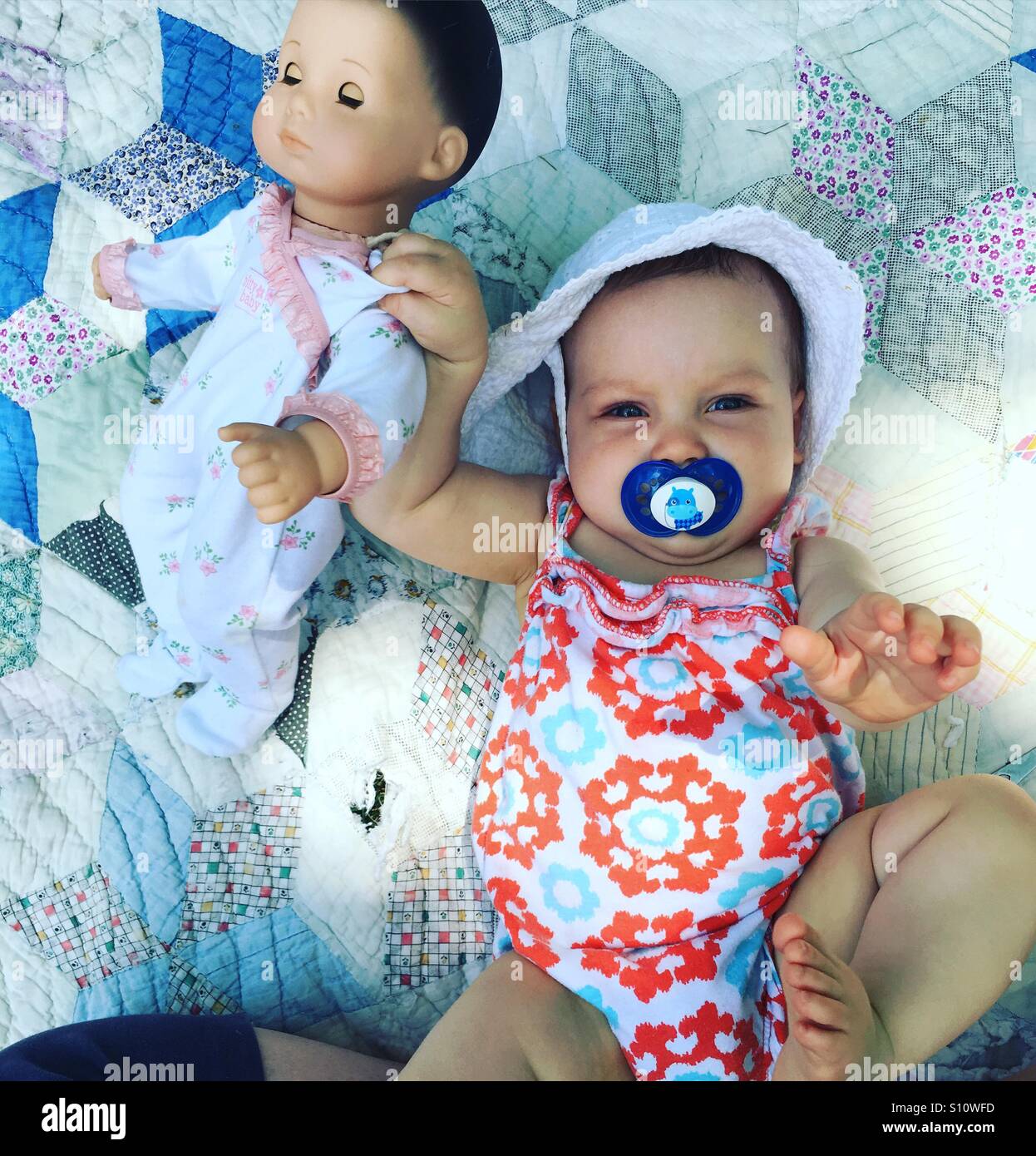 Picnic with baby Stock Photo Alamy