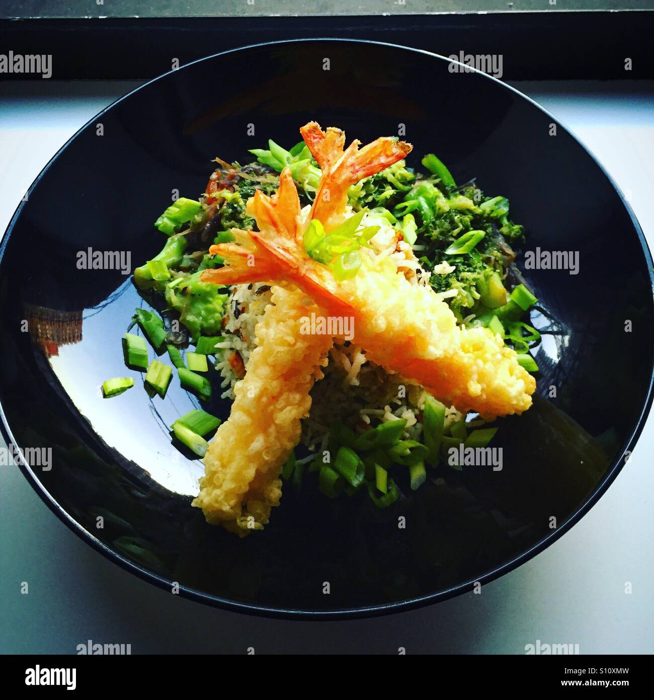 Tempura shrimp with wild rice and vegetables Stock Photo Alamy