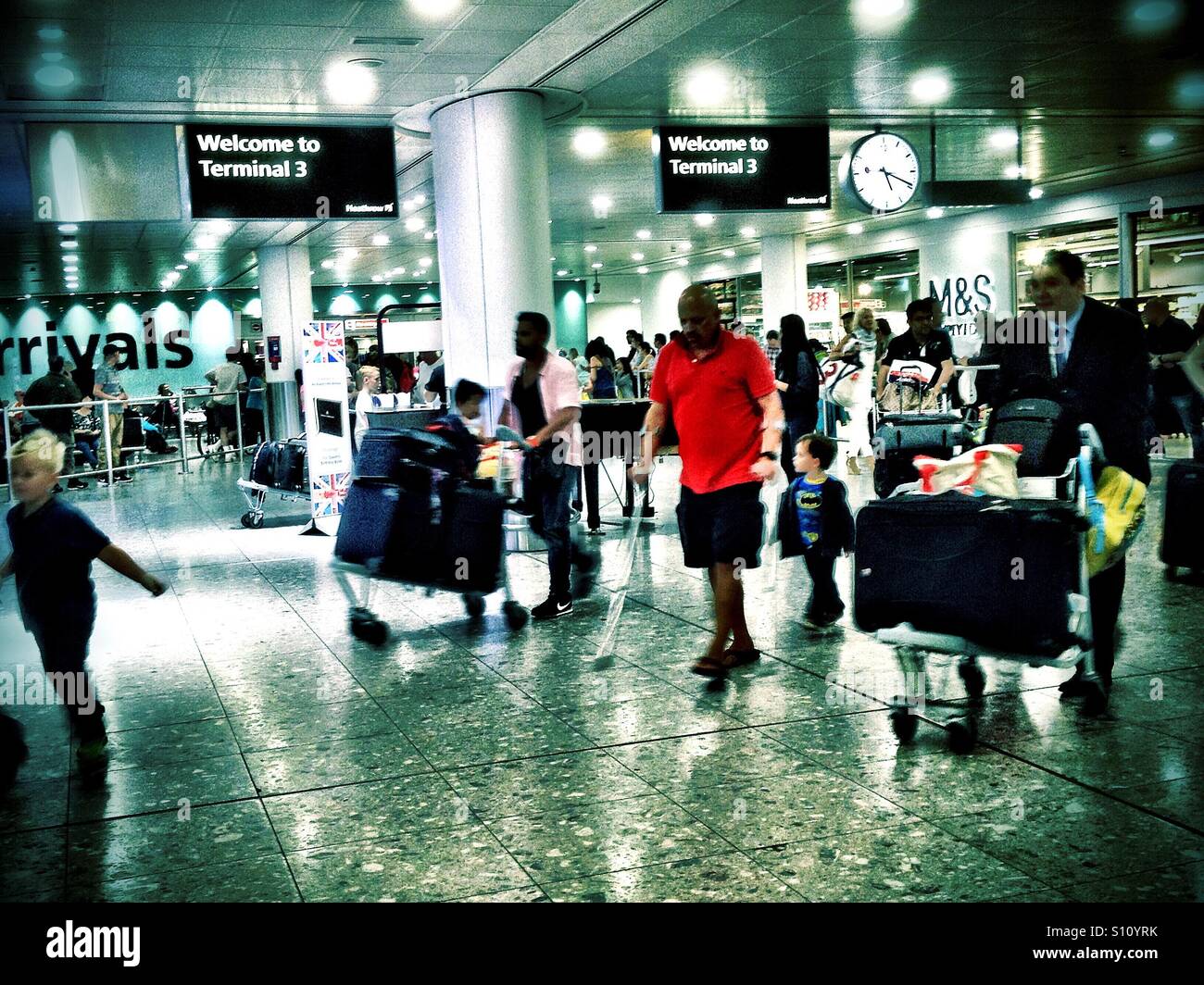 Heathrow terminal 3 arrivals hires stock photography and images Alamy