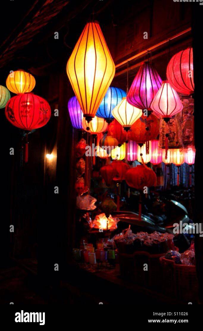 Lanterns night hi-res stock photography and images - Alamy