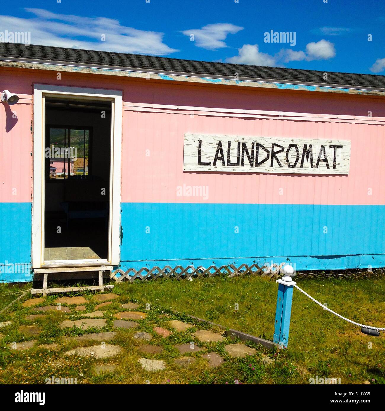 Vintage laundromat hires stock photography and images Alamy