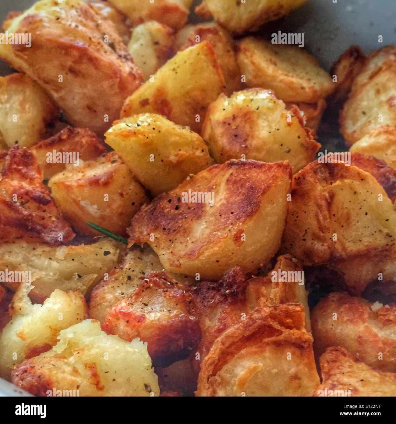Potato Rost Perfect roast potatoes hi-res stock photography and images - Alamy
