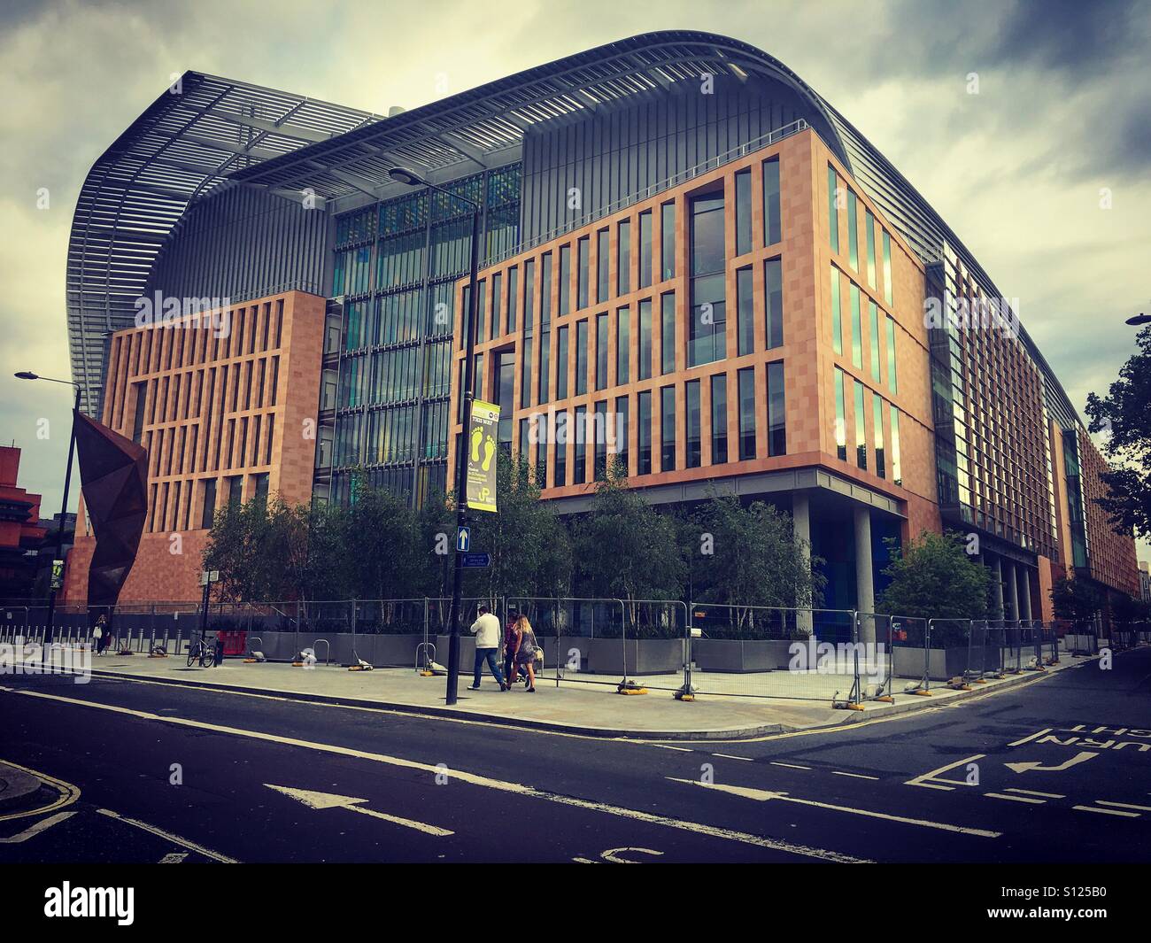 External view of the Francis Crick Institute on Midland Road in London. Stock Photo