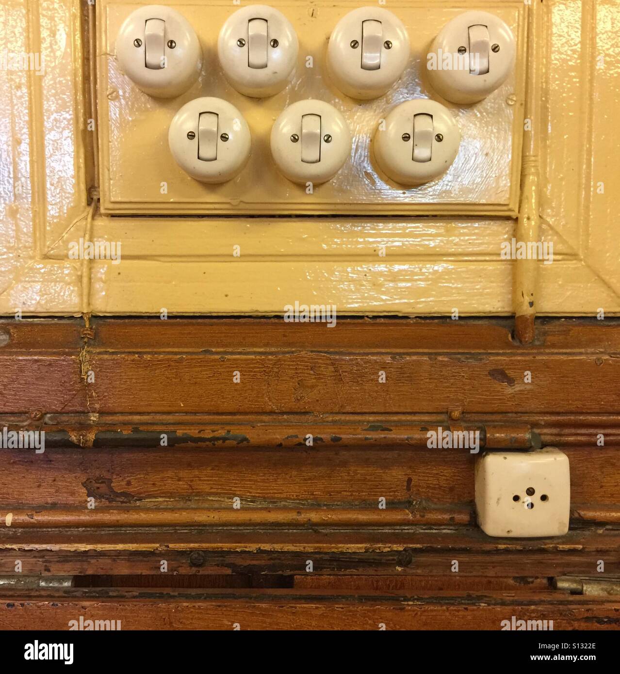 Old electric switches hires stock photography and images Alamy