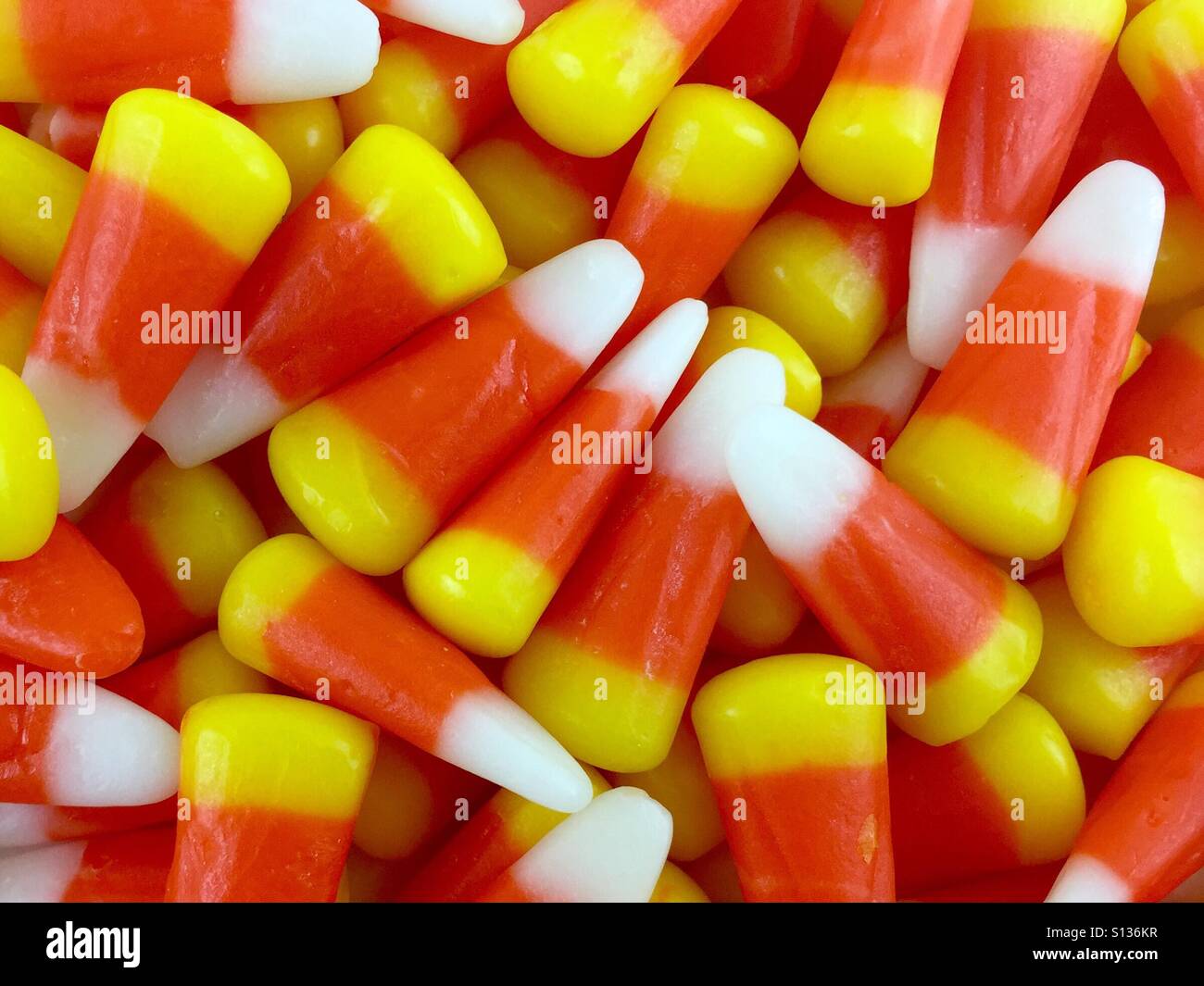 Candy corn hi-res stock photography and images - Alamy