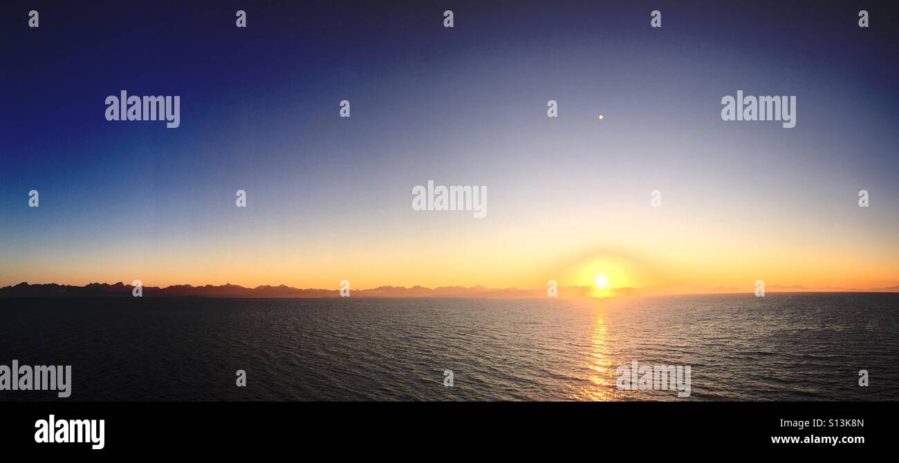 Sunrise sunset in Icelandic waters. It was during the midnight sun