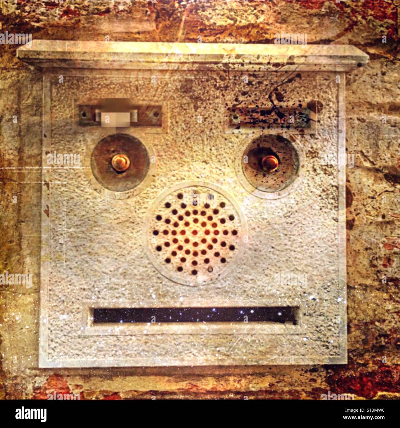 ...hello, look at me..., first mailbox and then ring the doorbell..?! - Smartphone Captured Stock Image