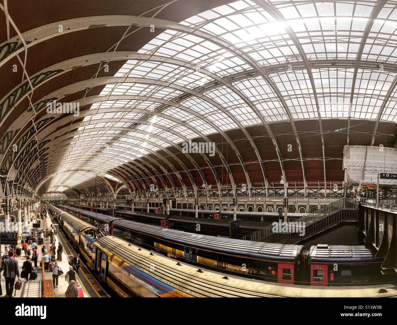 Paddington station london roof hires stock photography and images Alamy