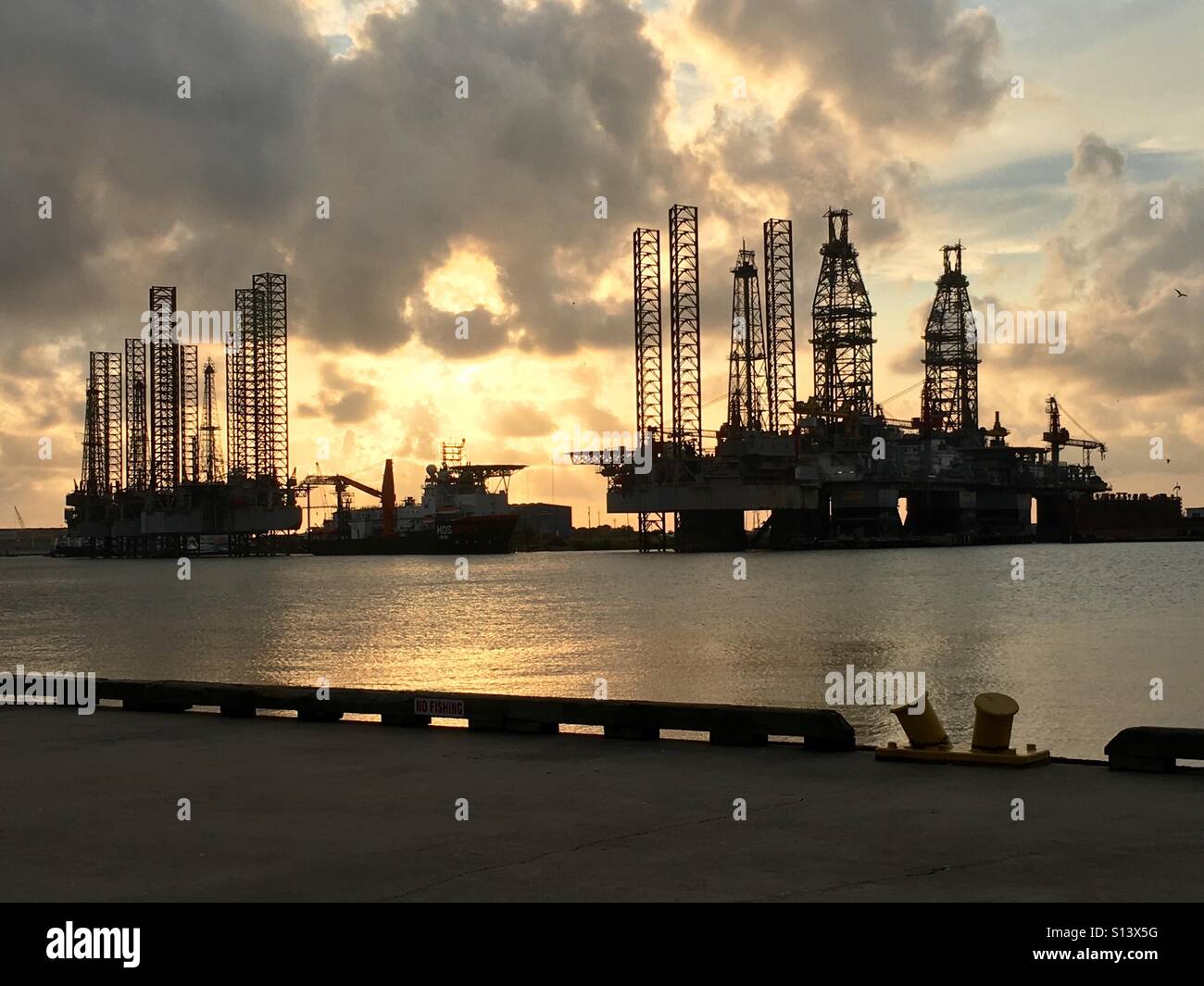 Oil galveston hires stock photography and images Alamy