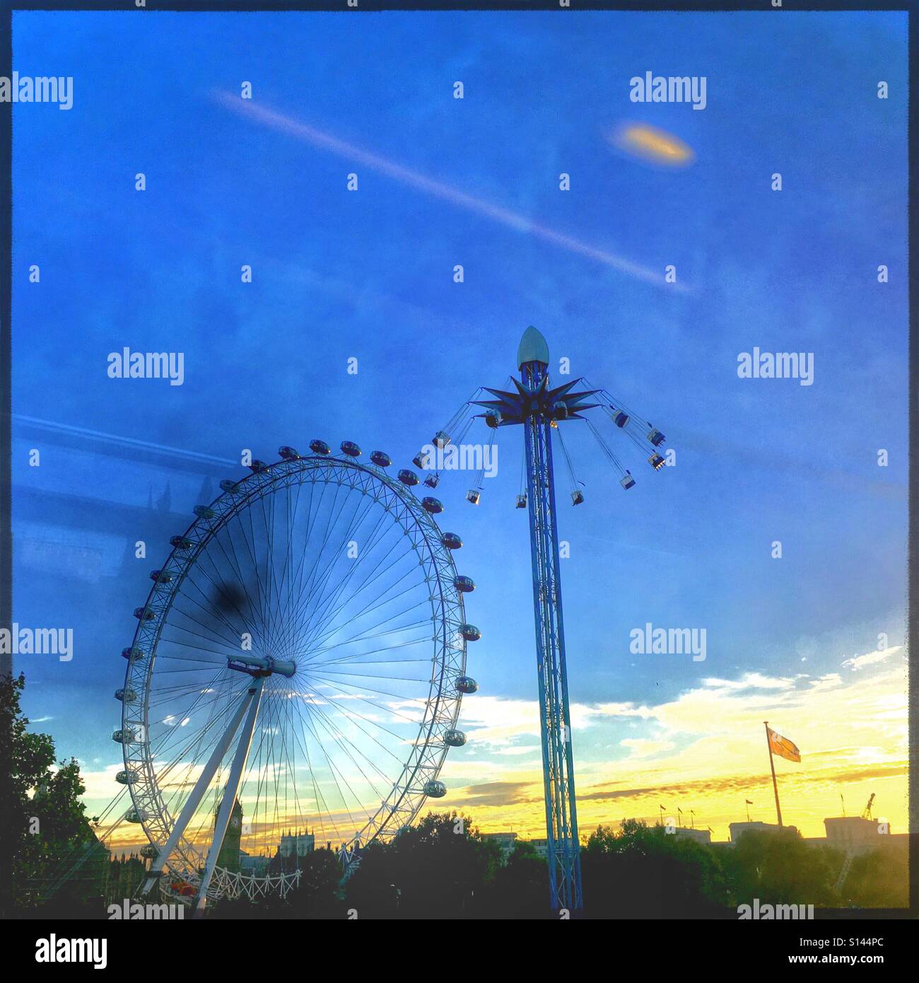 London swing hi-res stock photography and images - Alamy