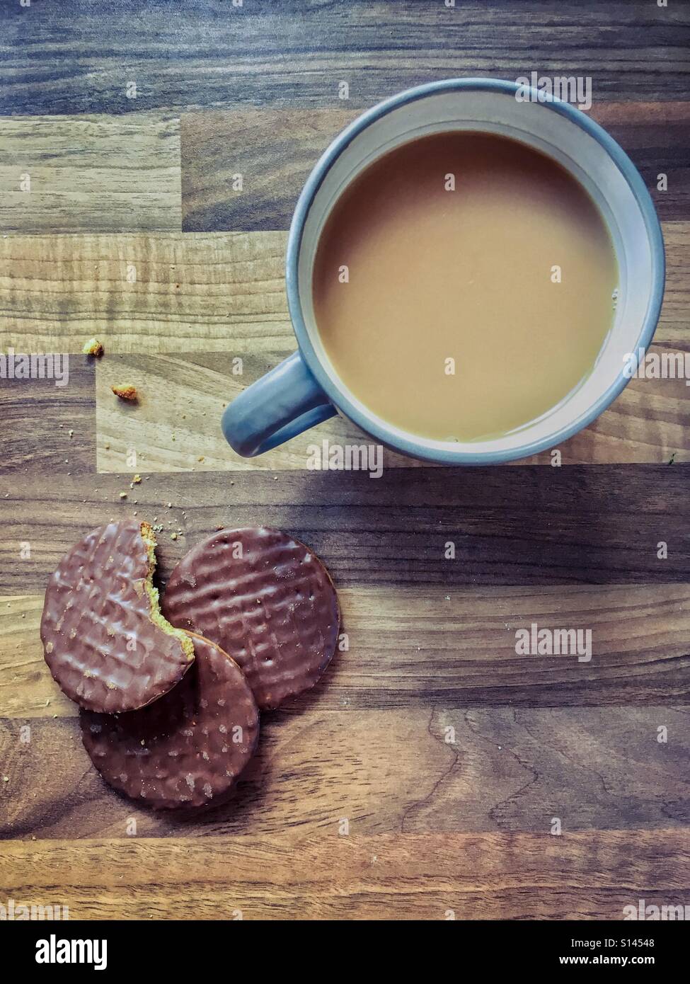 Tea break biscuits hires stock photography and images Alamy