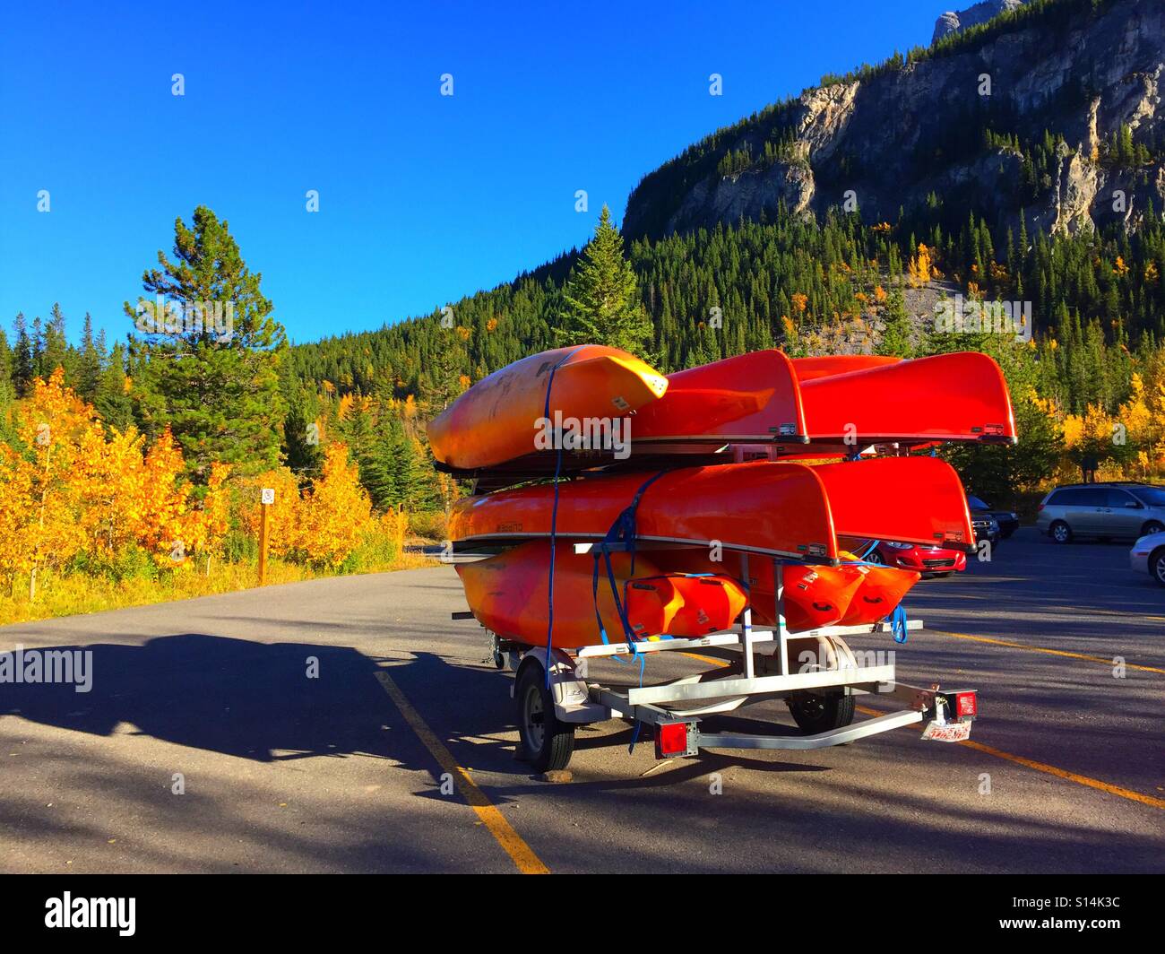 Red canoes hires stock photography and images Alamy