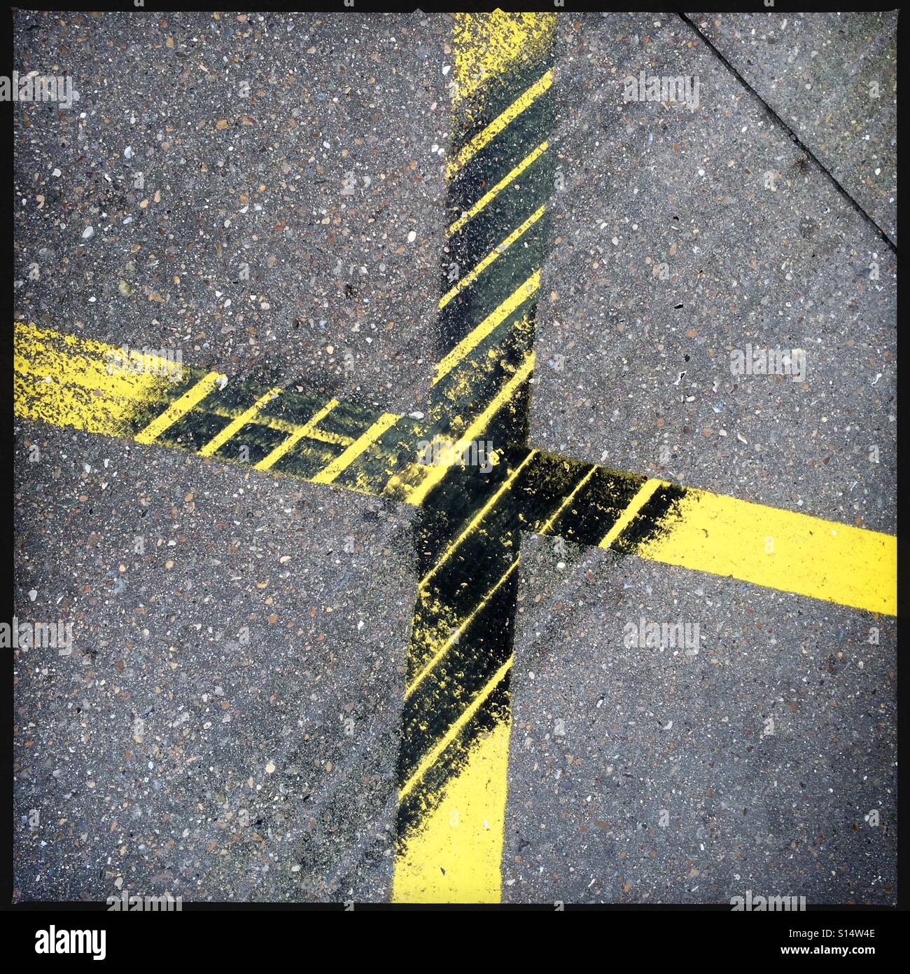 Lorry tyre hires stock photography and images Alamy