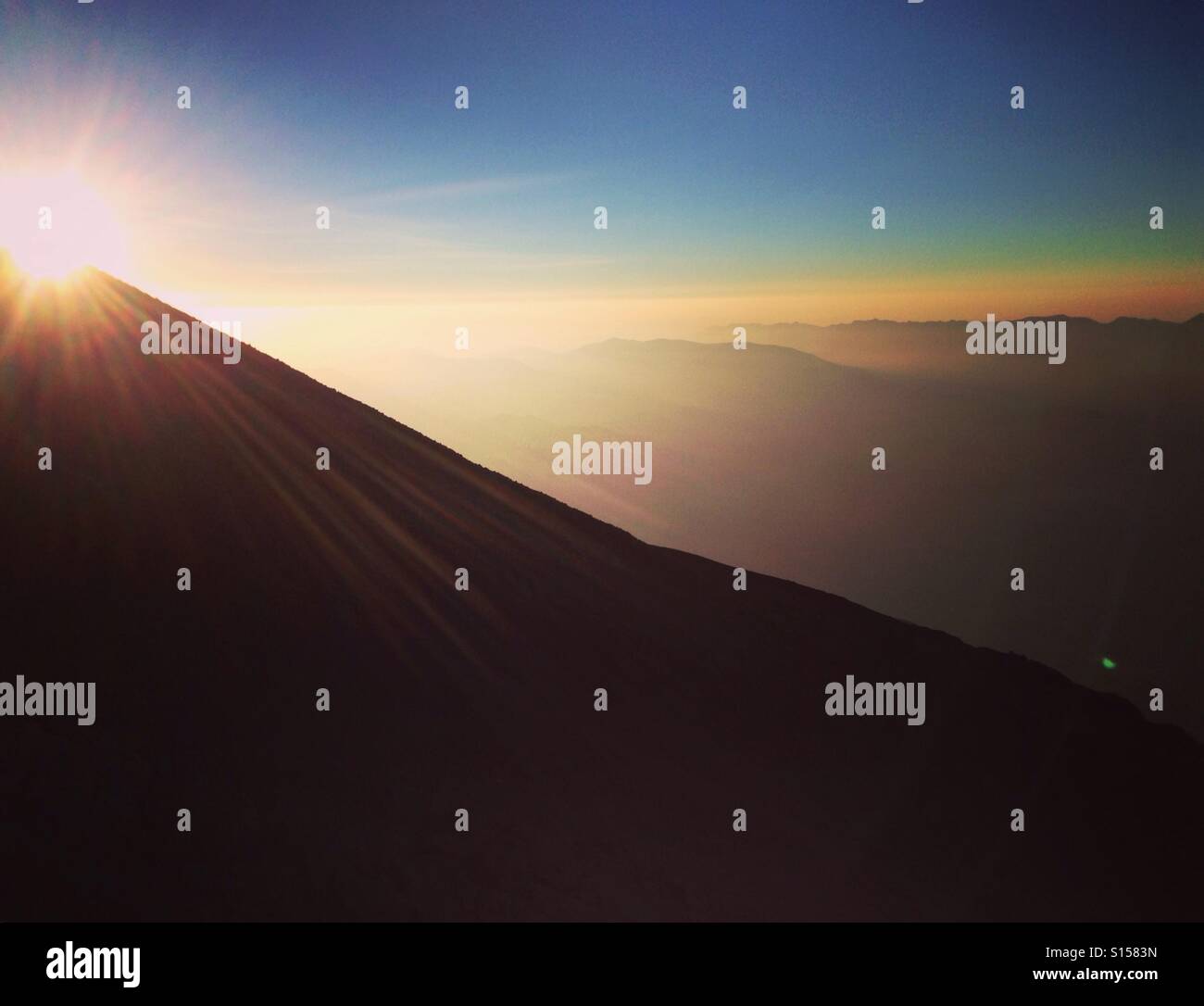 Mountains in a sunrise hi-res stock photography and images - Alamy