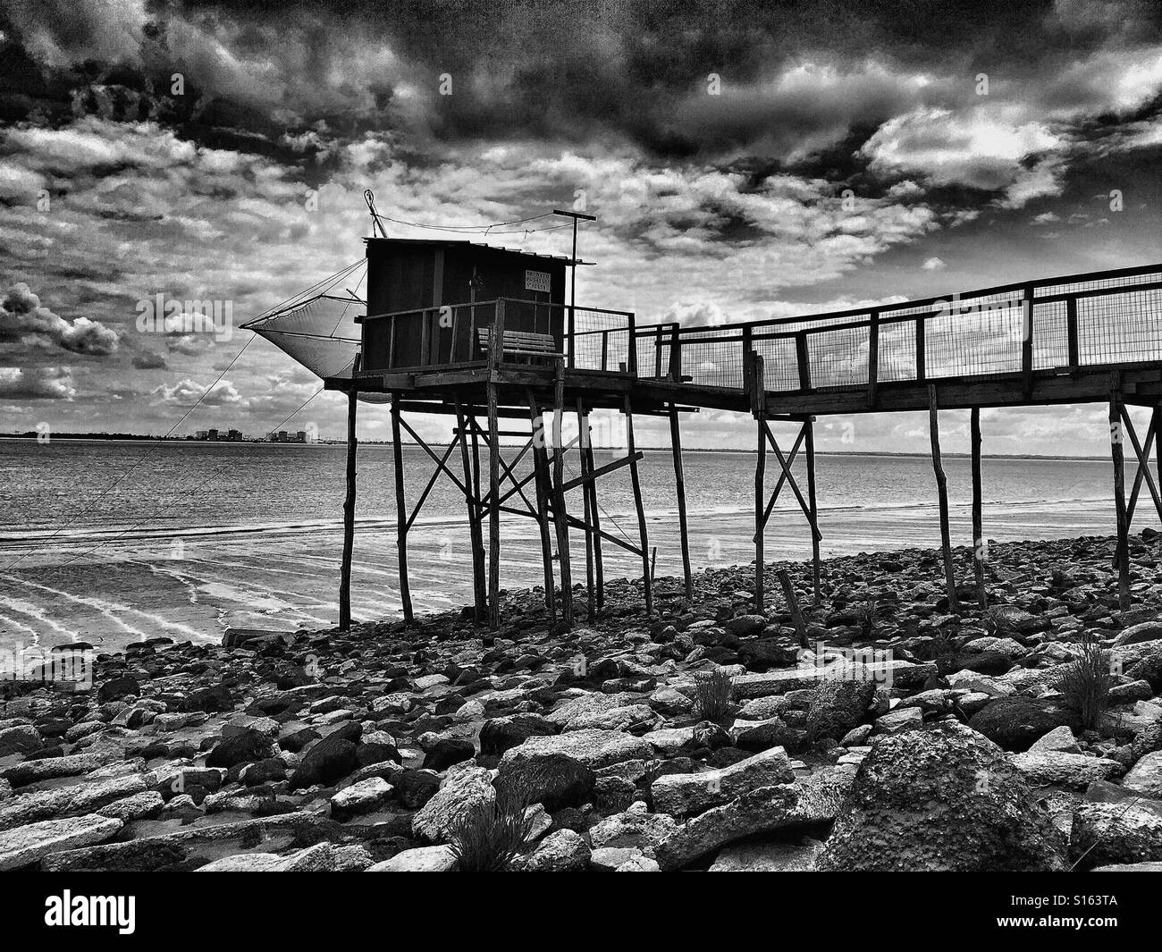 Fishermans huts on stilts hires stock photography and images Alamy