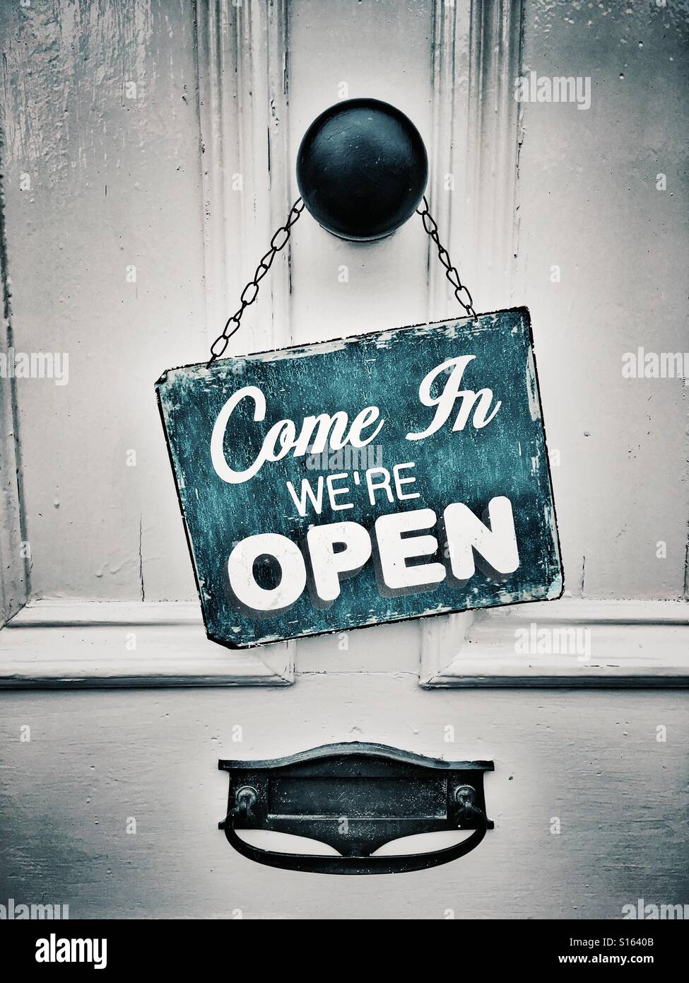Shop open sign on door Stock Photo Alamy