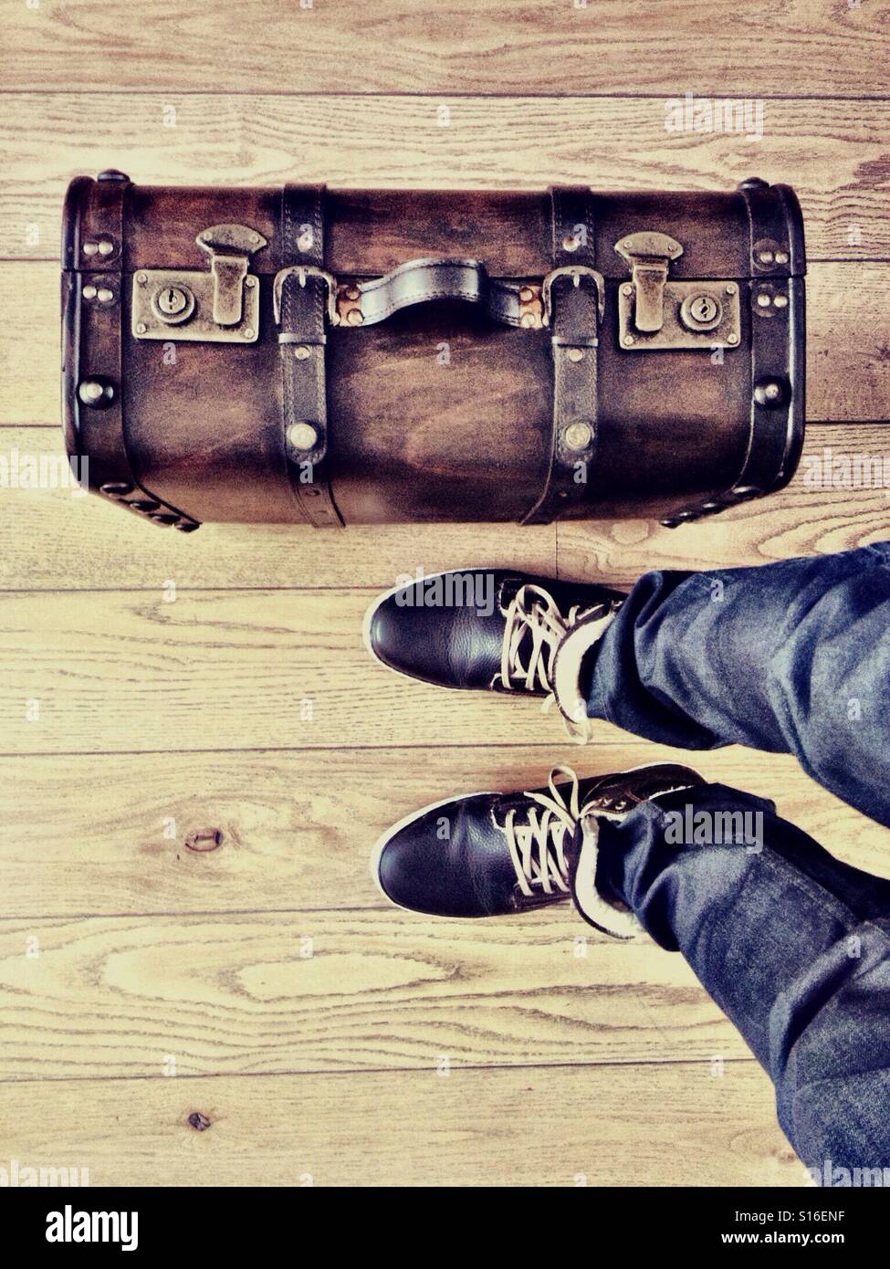 Old man wearing blue jeans hi-res stock photography and images - Alamy
