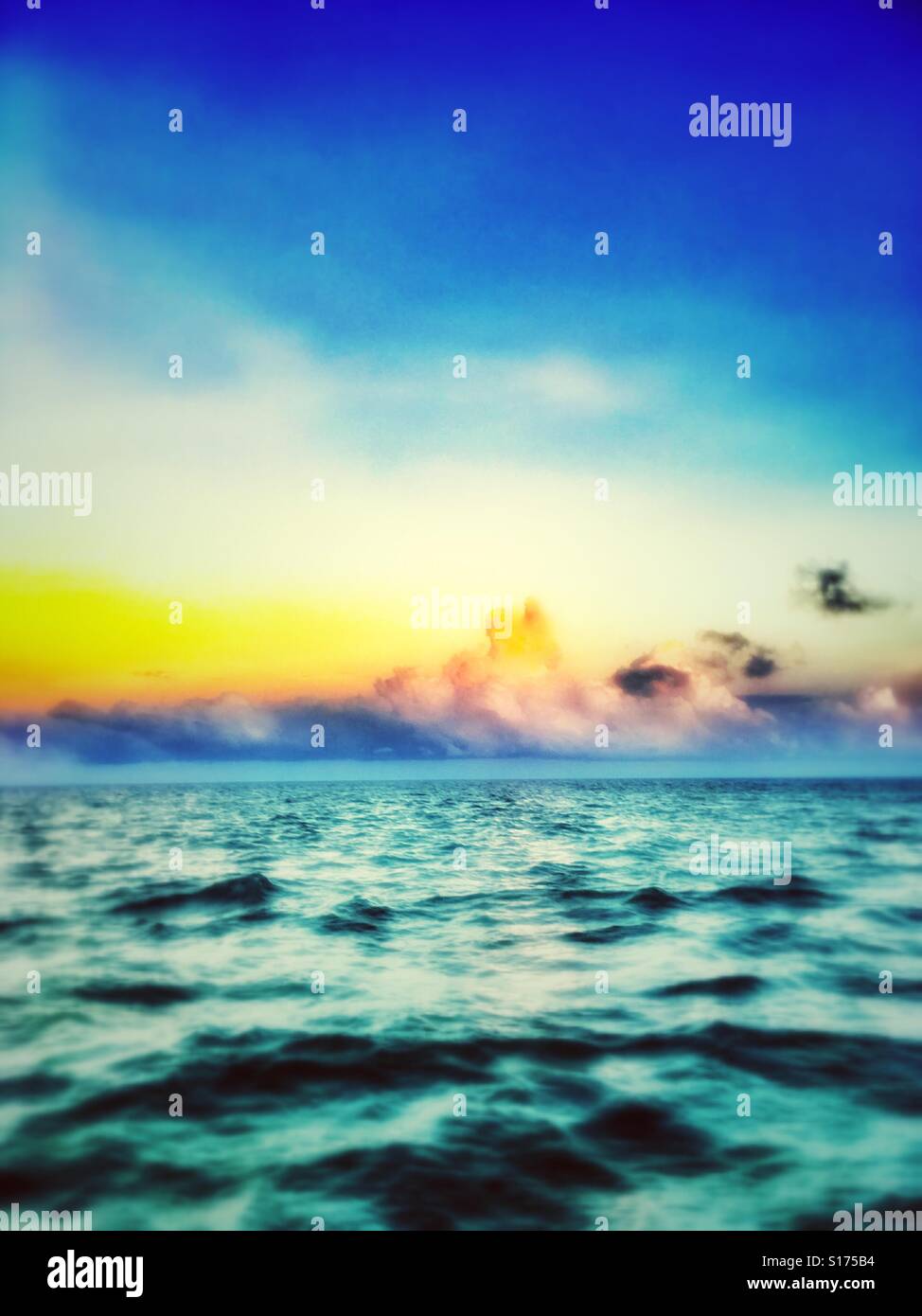 Ocean oceans hi-res stock photography and images - Alamy