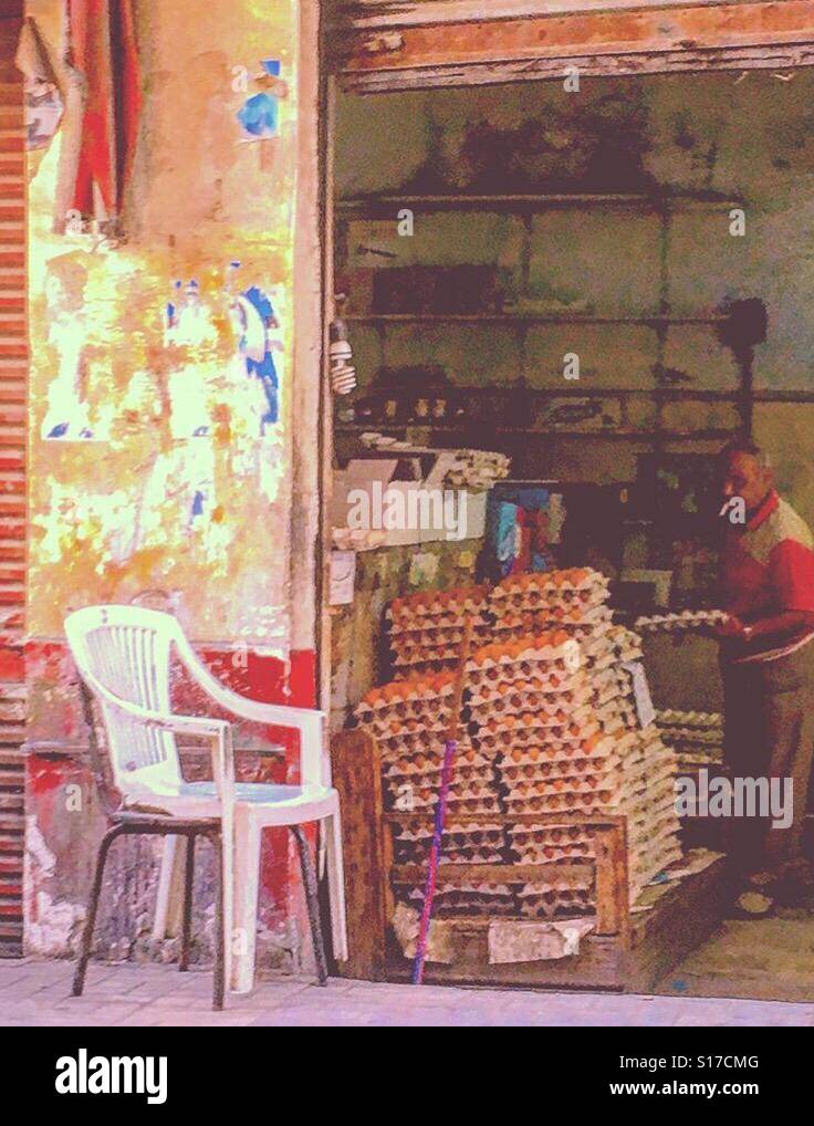 Old man working hard hi-res stock photography and images - Alamy