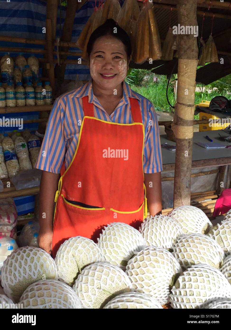 A smiling Thai melon seller, Kanchanaburi,Thailand Stock Photo Alamy
