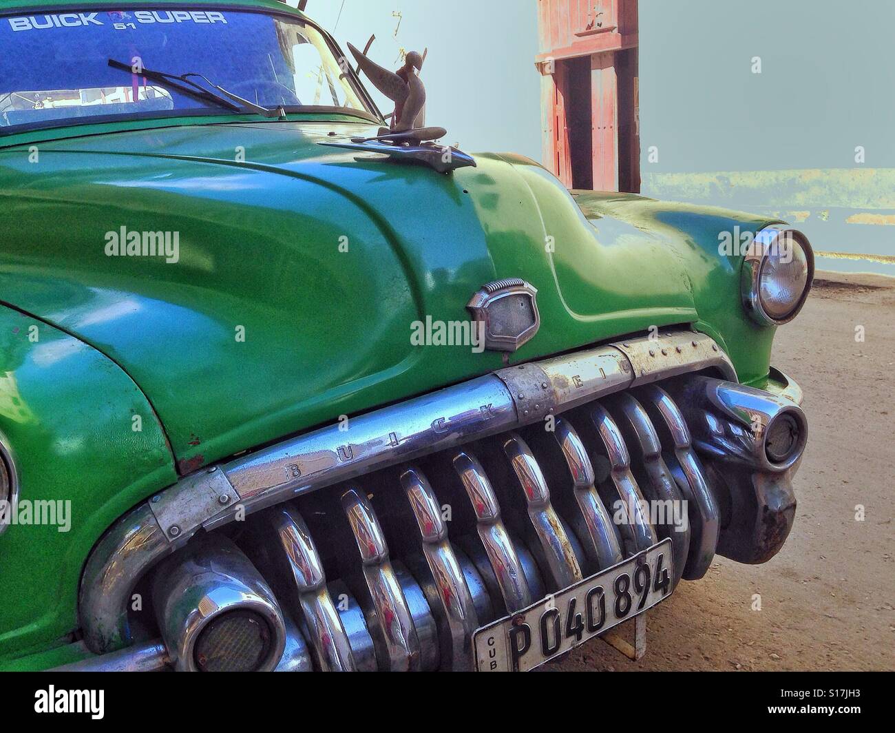 Old green american 1950s car hi-res stock photography and images - Alamy
