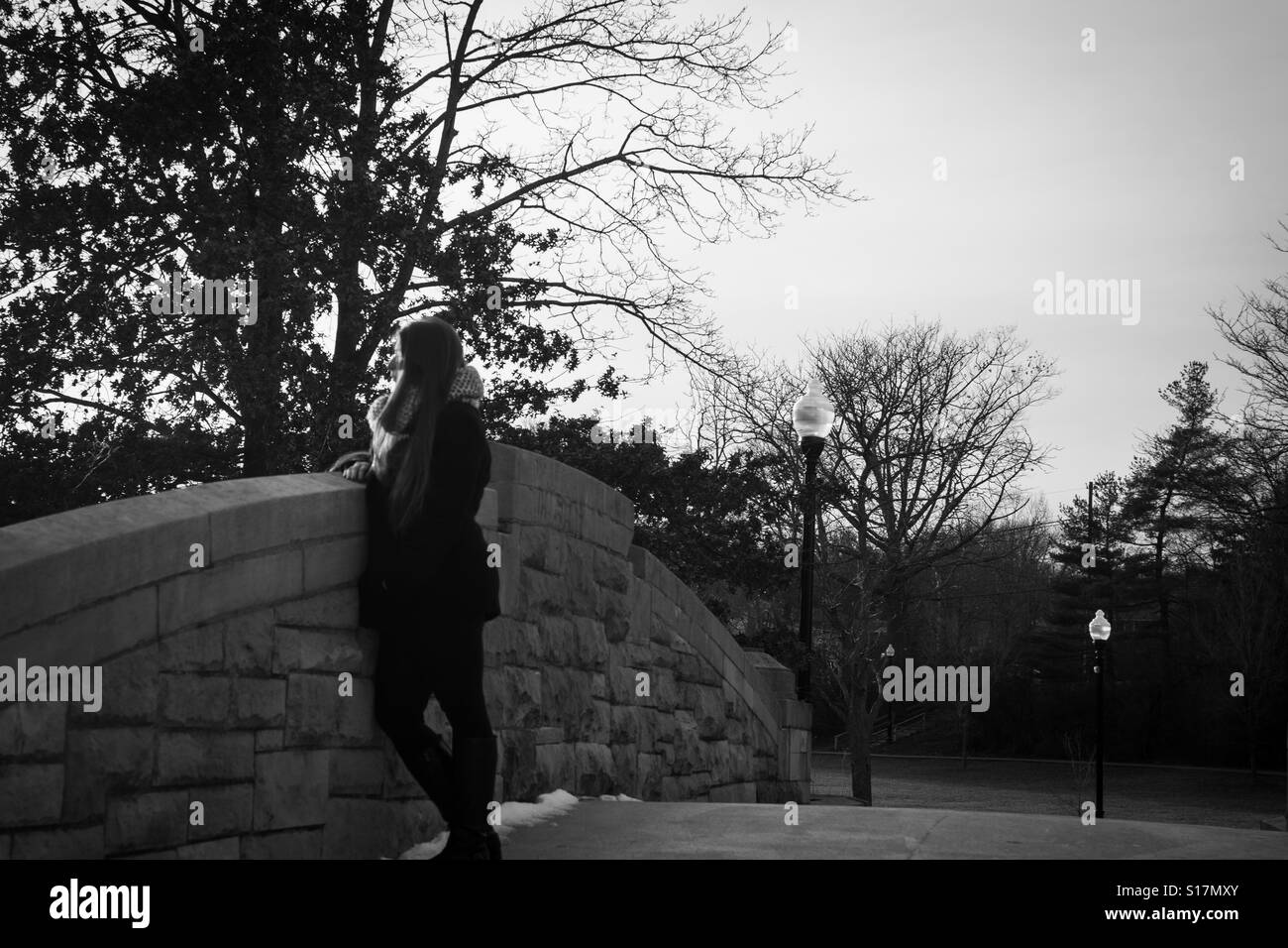 Black and white park scene hi-res stock photography and images - Alamy