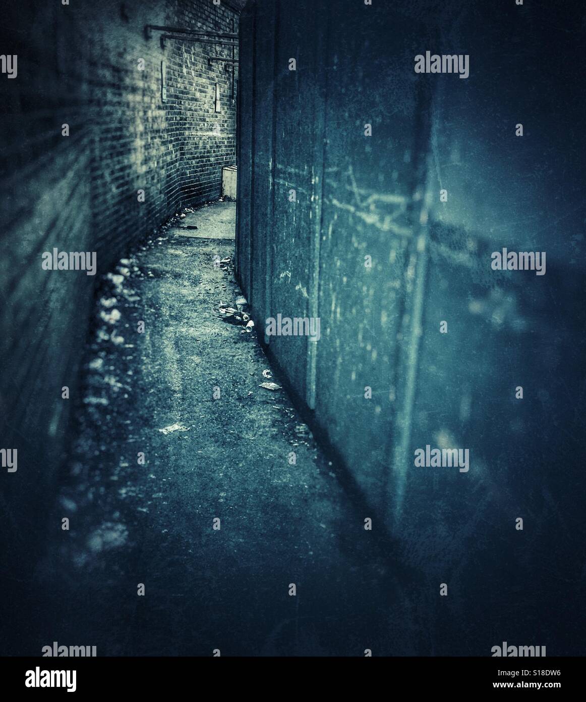 A dark alleyway Stock Photo