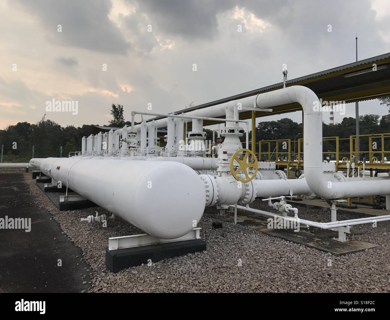 Header pipe hi-res stock photography and images - Alamy