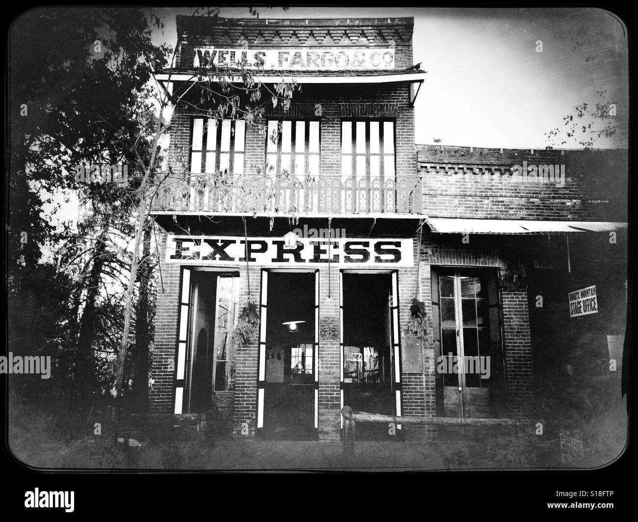 Wells Fargo building on Main Street. Columbia State Historic Park, Columbia, Tuolumne County,  California, USA Stock Photo