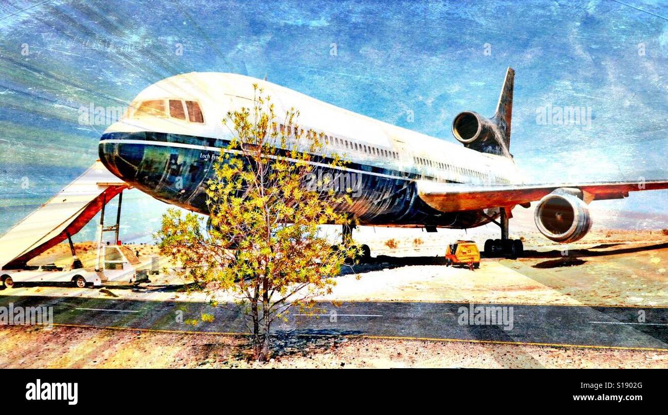 No flight, lost in desert... - Smartphone Captured Stock Image