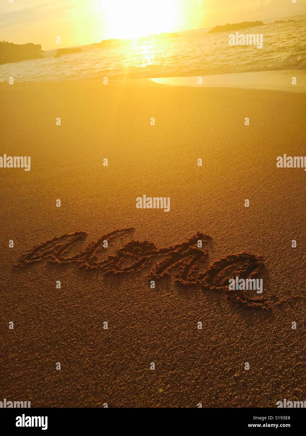 Waimea beach hires stock photography and images Alamy