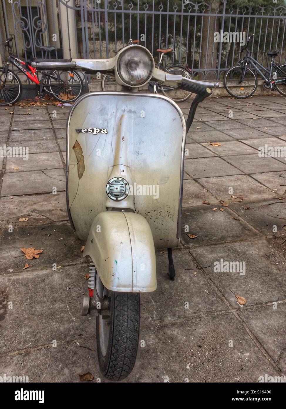 Old pearl white small frame Vespa Stock Photo Alamy