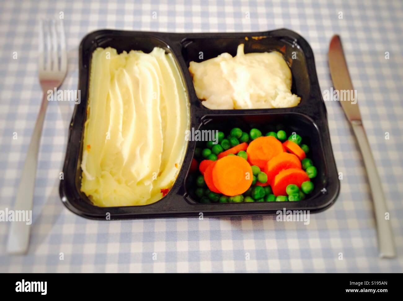 M S Meal For One Cottage Pie With Cauliflower Cheese Carrots And