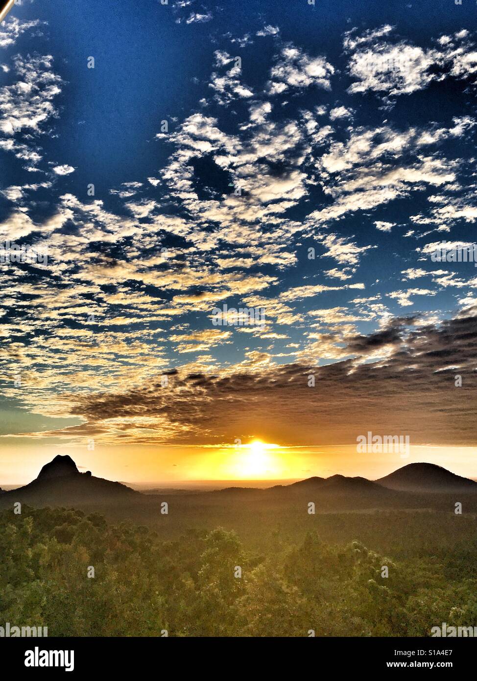 Sunrise sky with clouds hi-res stock photography and images - Alamy