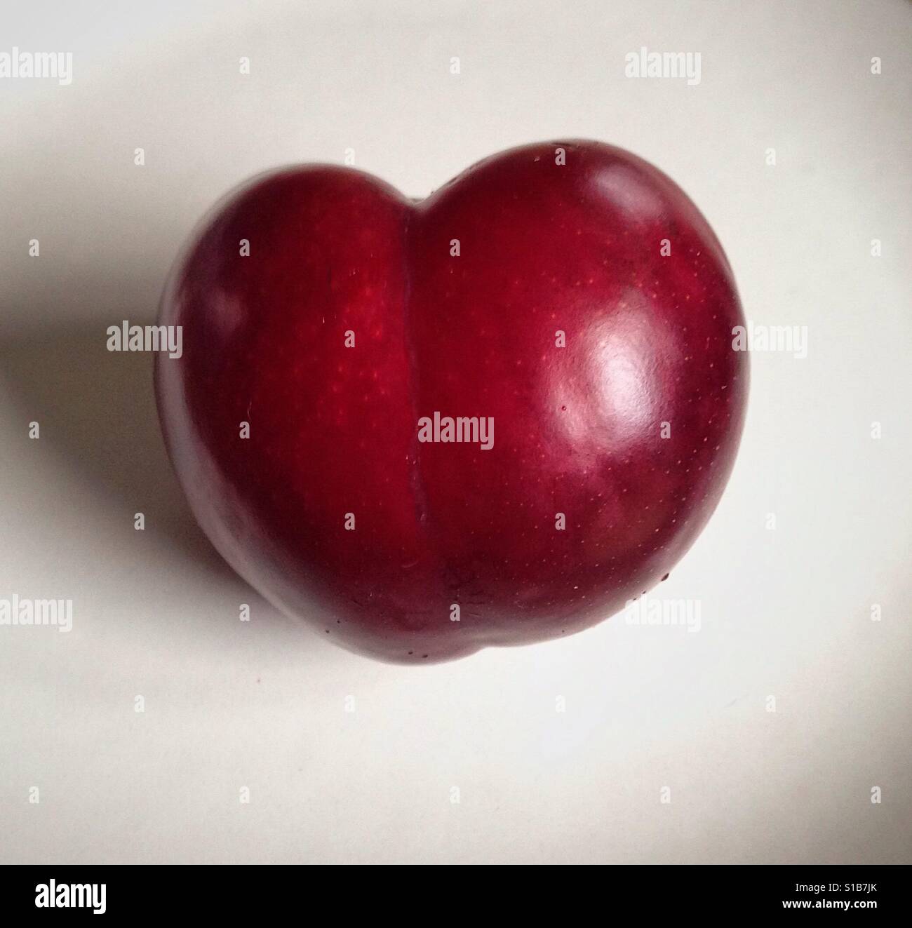 Plum shaped hires stock photography and images Alamy