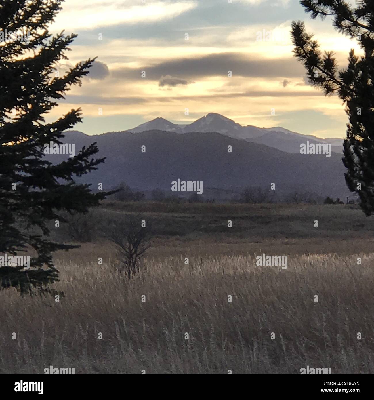 Rocky mountains nature hi-res stock photography and images - Alamy