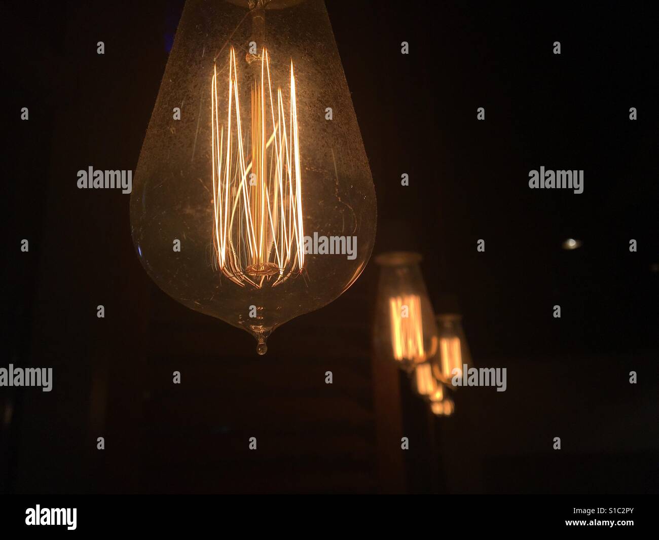 Old Lightbulbs High Resolution Stock Photography and Images - Alamy
