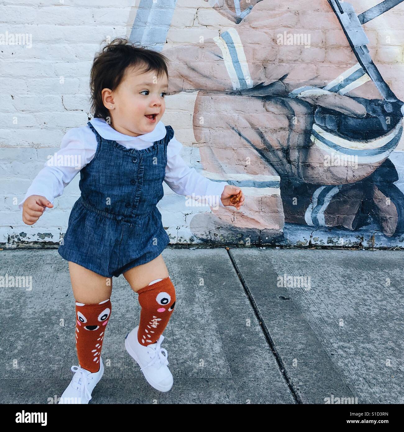 Kids in jeans hi-res stock photography and images - Alamy