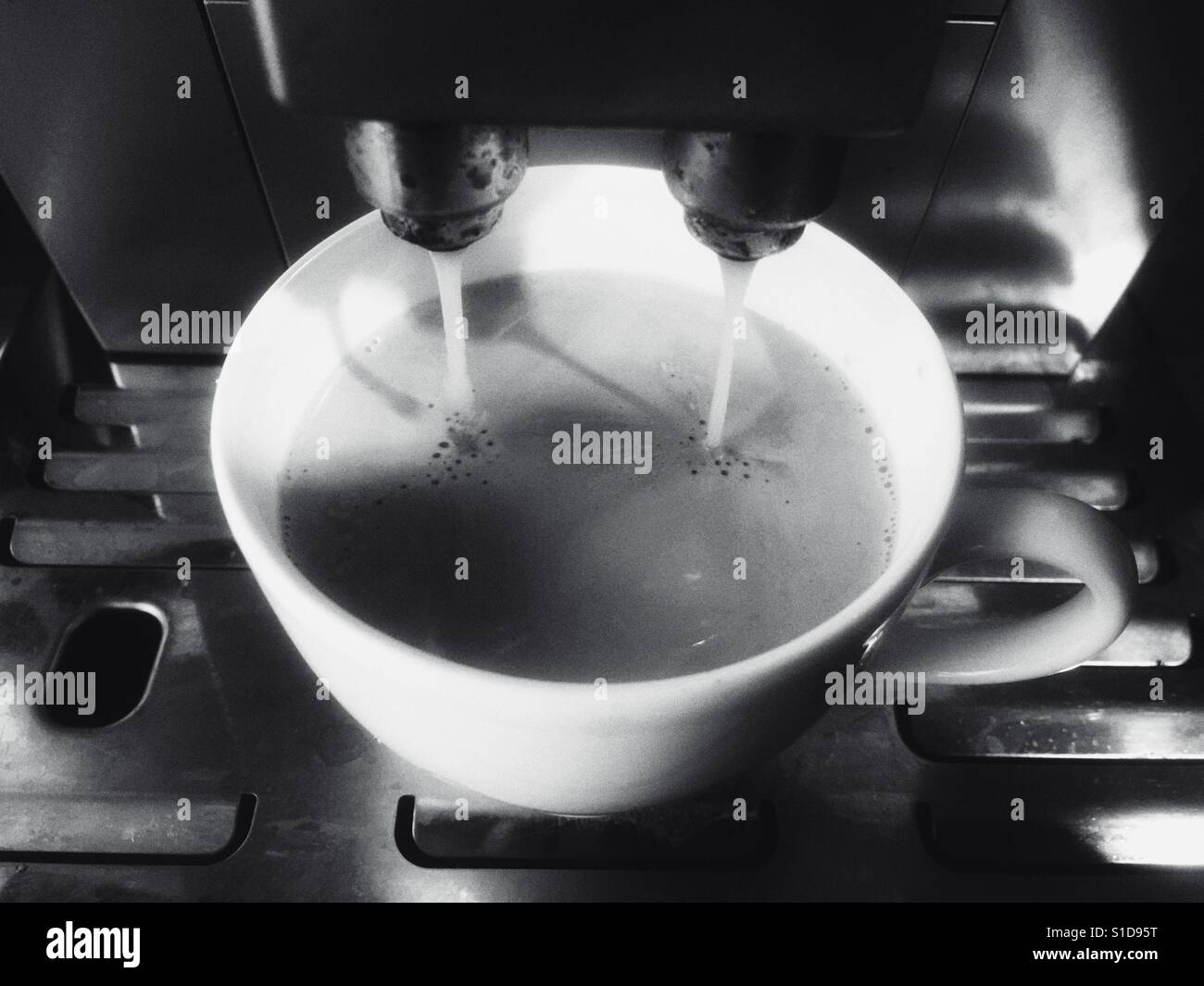 DeLonghi bean to cup coffee machine Stock Photo Alamy