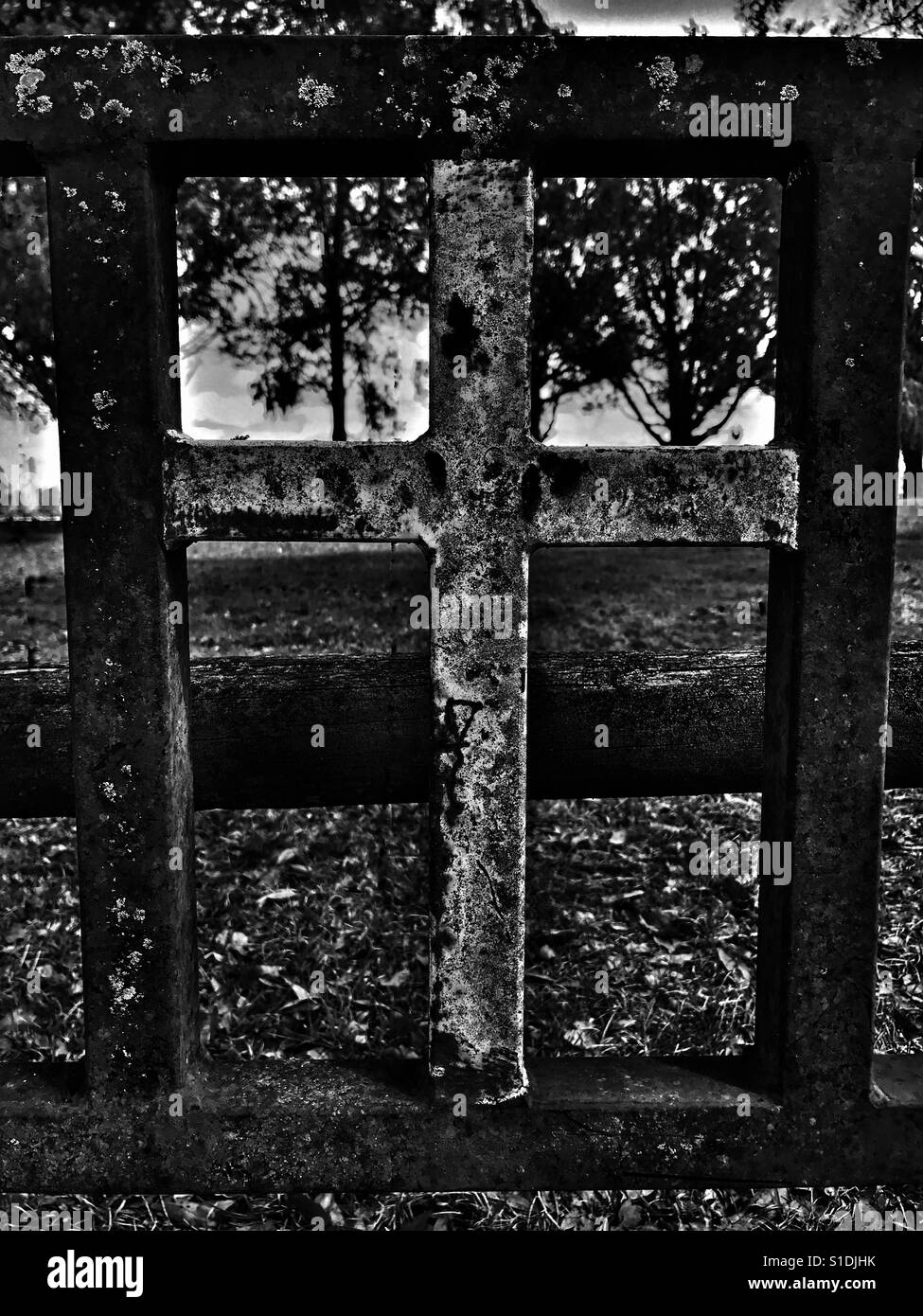 Black and white cross Stock Photo - Alamy