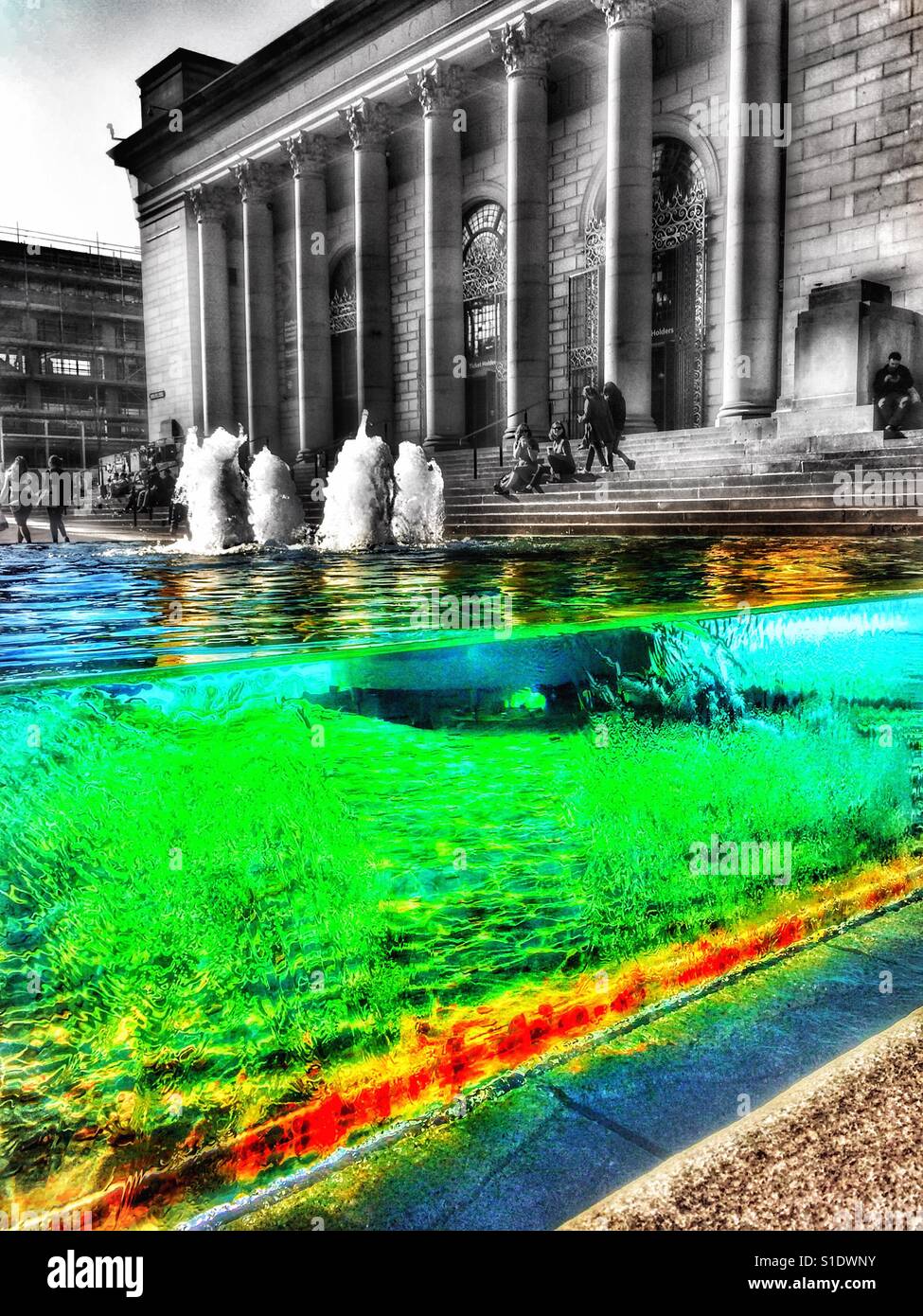 Fountain and grade II listed Sheffield City Hall, Barker's Pool, Sheffield, South Yorkshire, England - Smartphone Captured Stock Image
