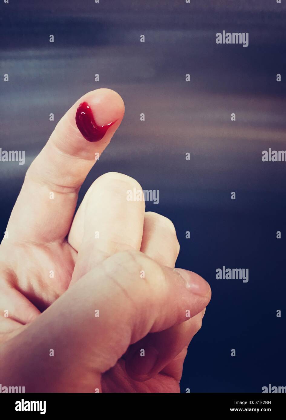 photo Blad Se Kata Huaa Hath https www alamy com stock photo human finger with a blood drop 310710501 html