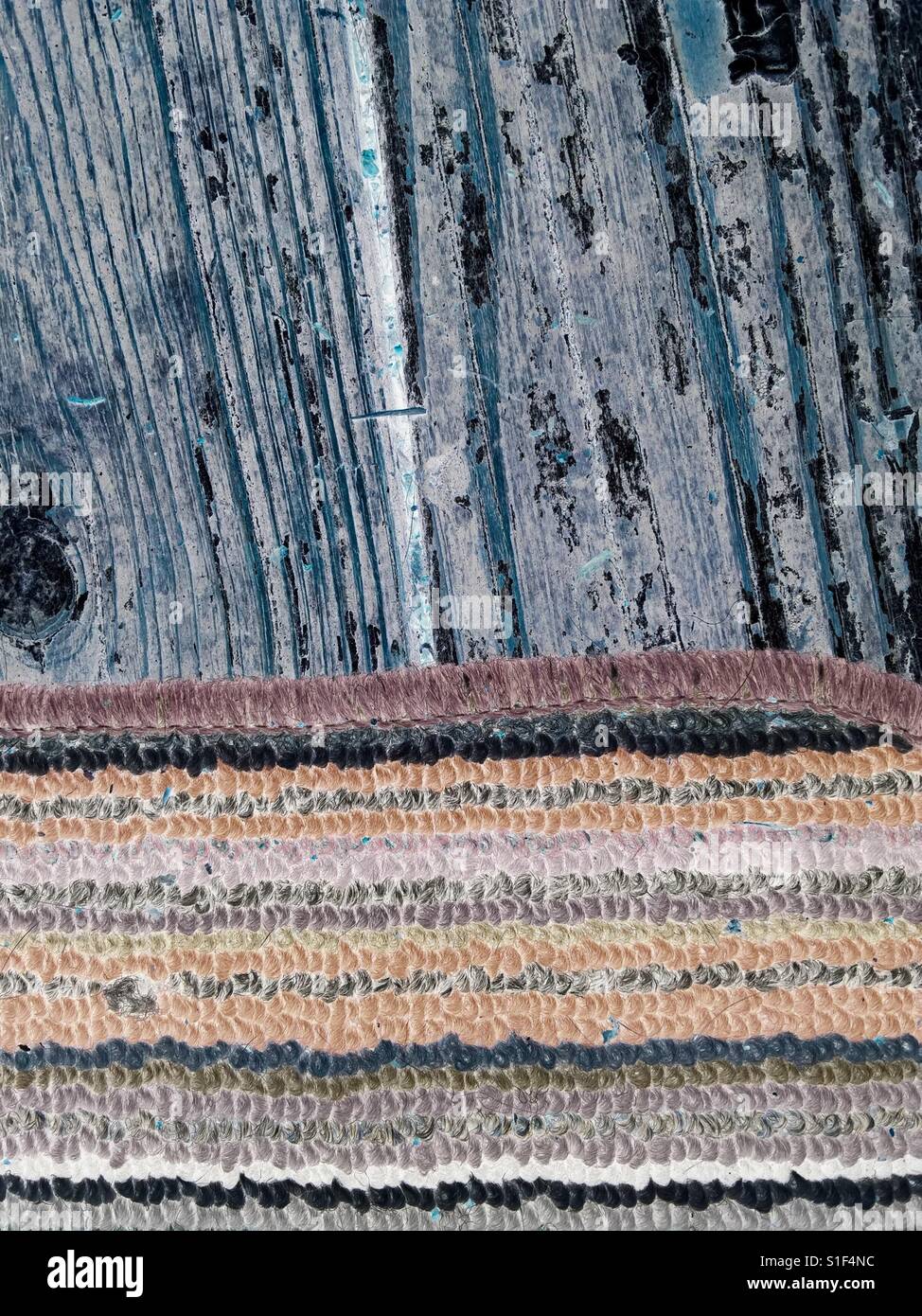 Inverted lines hi-res stock photography and images - Alamy