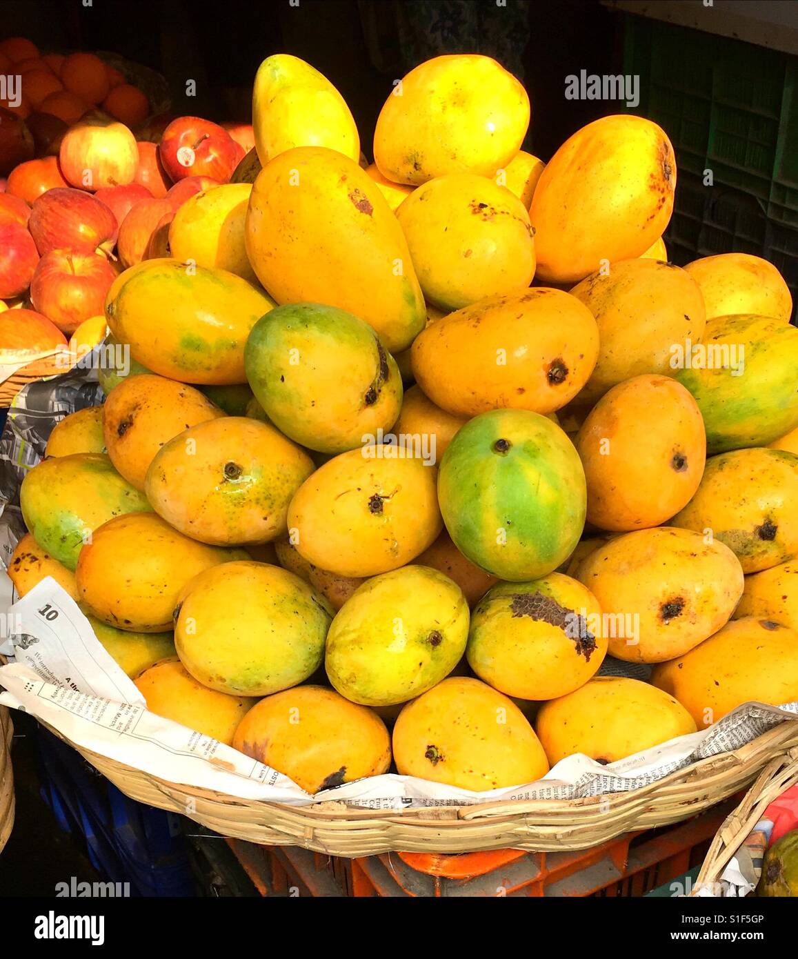 Kolkata mango hires stock photography and images Alamy