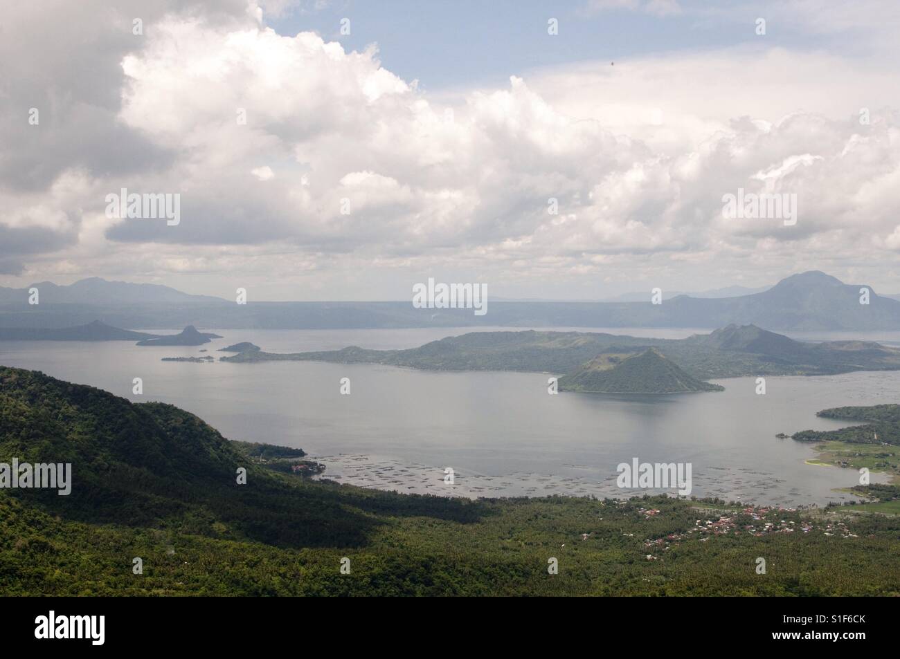 Taal Lake Tagaytay Stock Photos & Taal Lake Tagaytay Stock Images - Alamy
