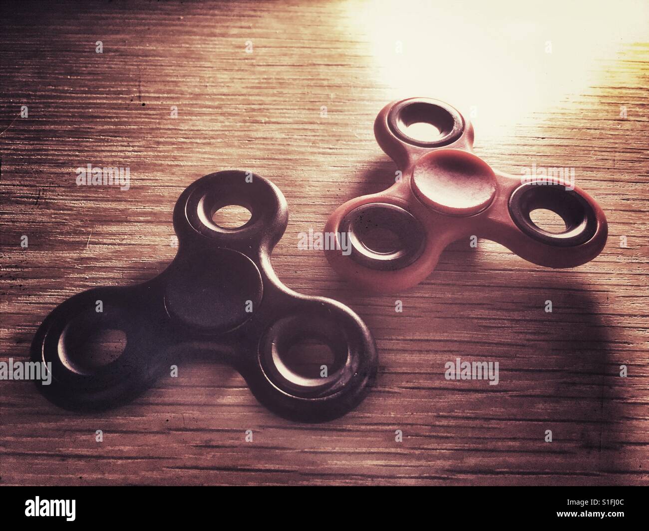 Fidget spinners hires stock photography and images Alamy