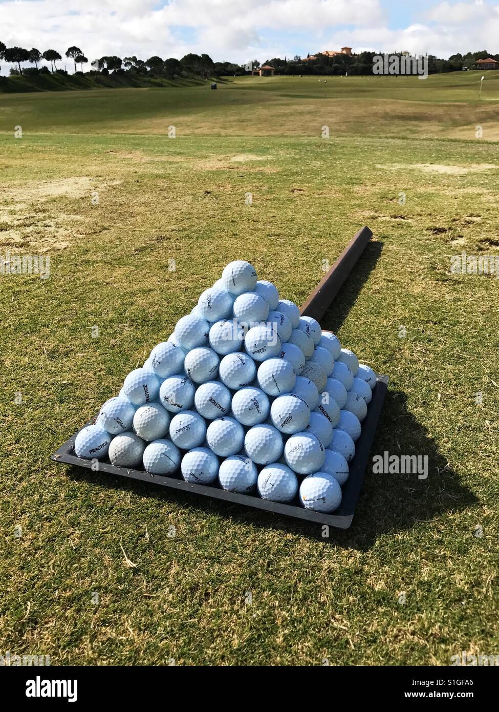 Pyramid golf balls hi-res stock photography and images - Alamy