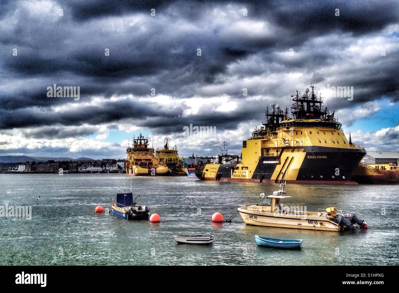 Oil rig supply boats Stock Photo Alamy