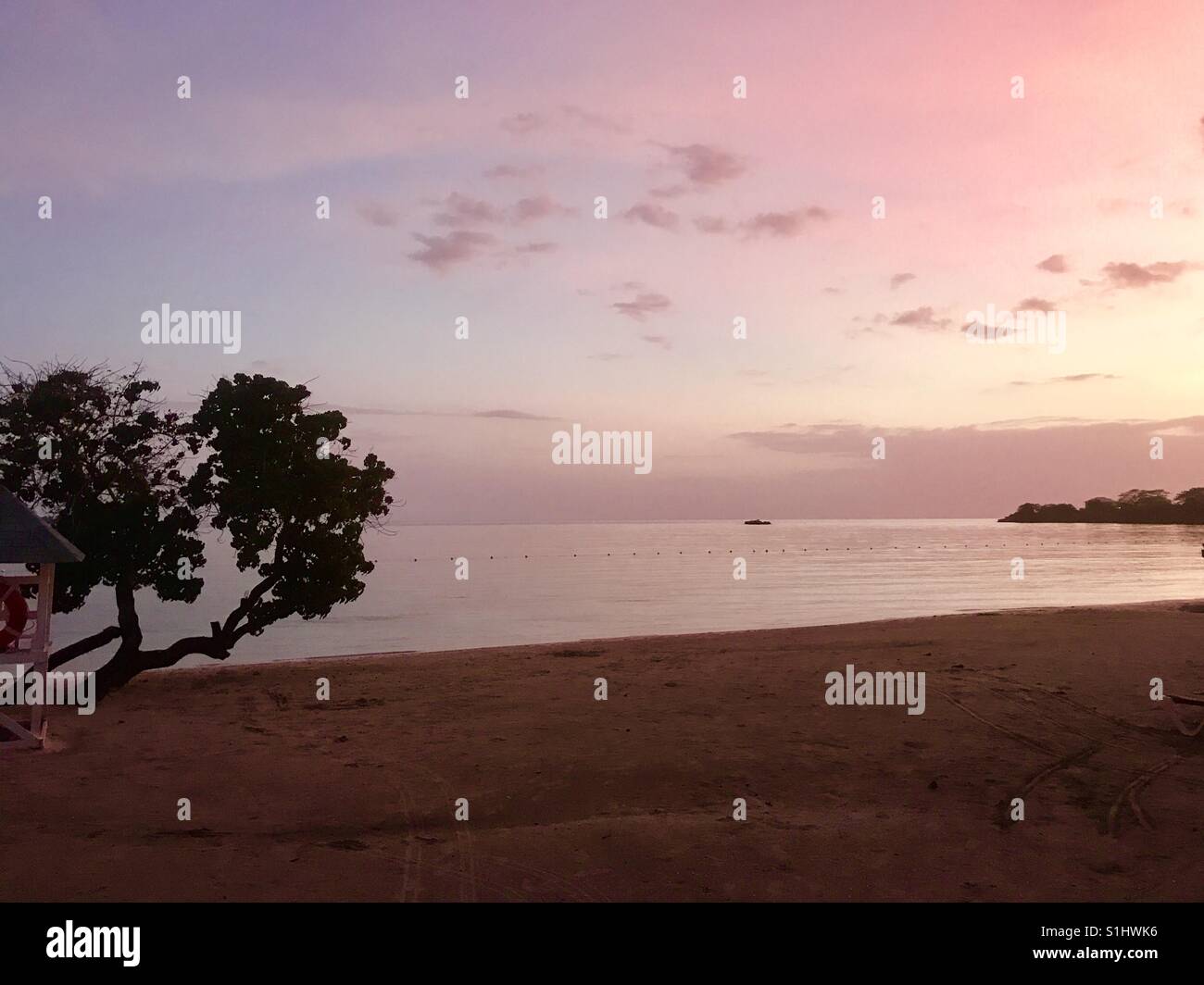 Jamaica beach sunset hi-res stock photography and images - Alamy
